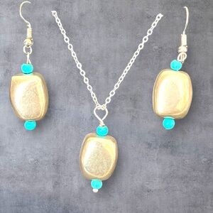 Earrings & pendant set Silver plated and turquoise beads